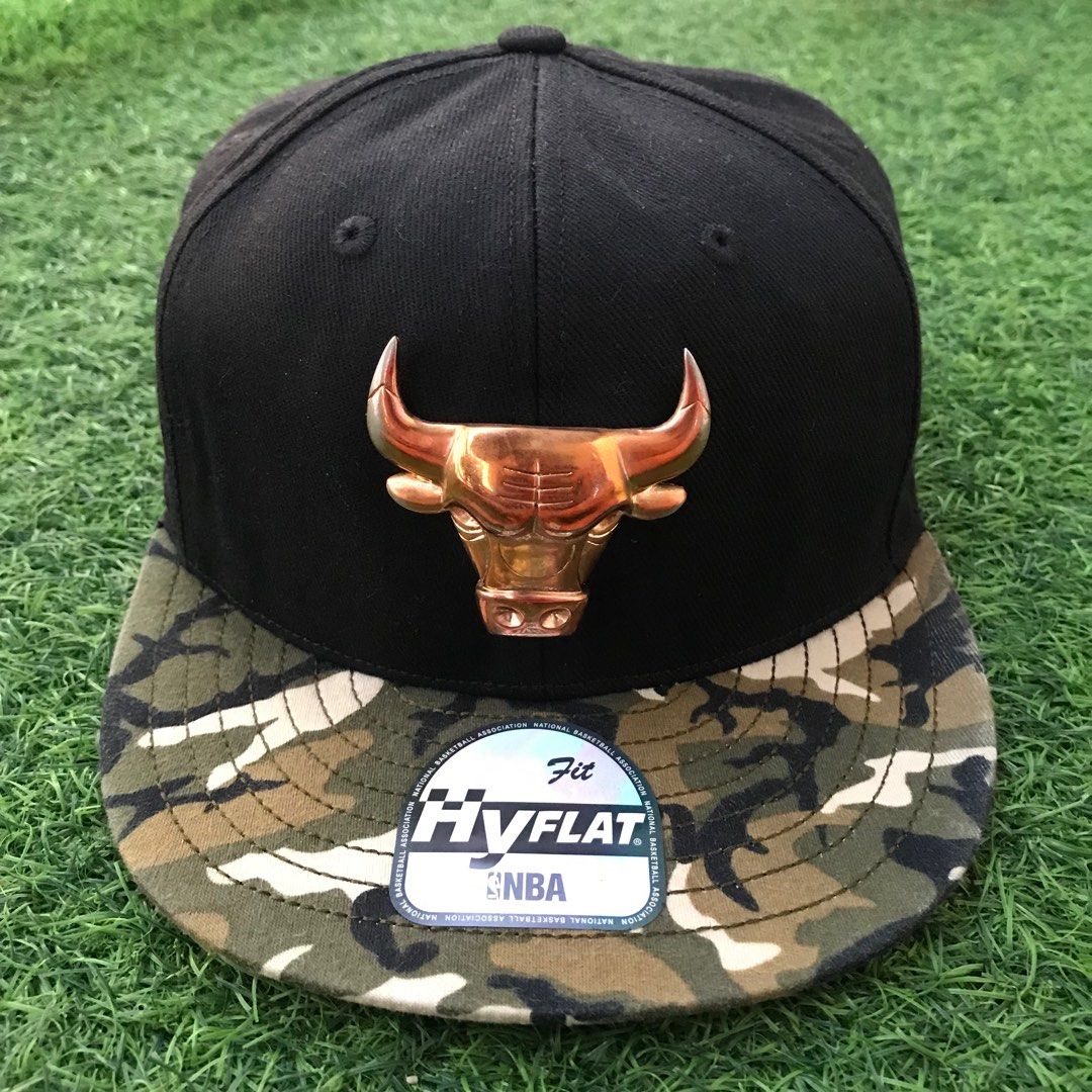 Authentic Mitchell & Ness CHICAGO BULLS cap, Men's Fashion, Watches &  Accessories, Caps & Hats on Carousell