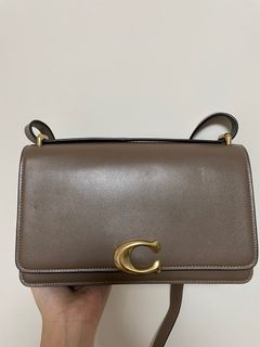 由 alinnnnnna (刊登 ID 1260418629，圖片 1) 提交，位於 的 (類別：)，說明：。