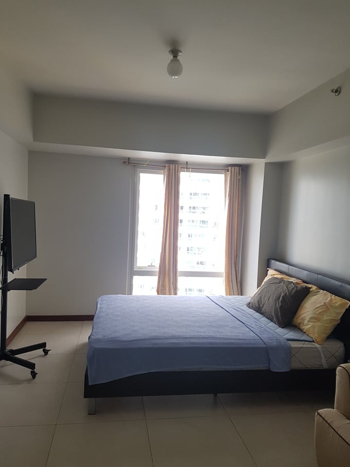 COLUMNSXXCT2 For Rent Furnished Studio Unit in The Columns at Legaspi Village, Makati, Property
