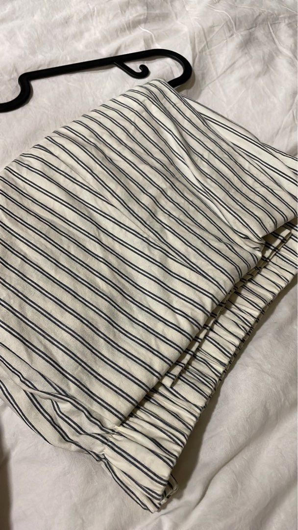 COTTON RELAXED ANKLE PANTS (STRIPED)