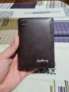 CLN Stacie Card Holder/ Wallet, Men's Fashion, Watches & Accessories,  Wallets & Card Holders on Carousell