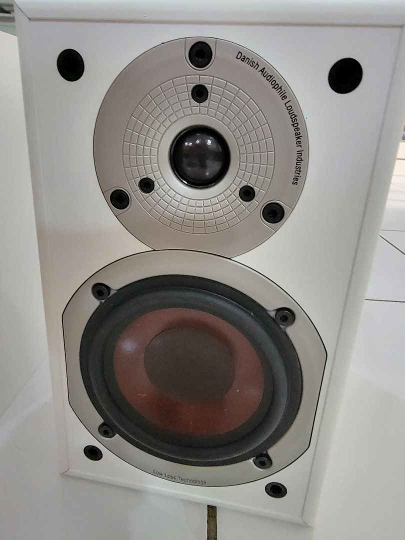 Dali Spektor 1 Ultra Compact Speaker (SOLD) Dali_spektor_1_ultra_compact_h_1697497695_7bc04df5_progressive