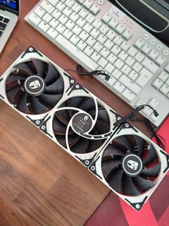 (Category: ) located in . Submitted by geekdrop (Listing ID 1260355045, Image 1). Description: .