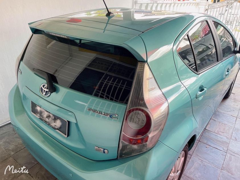 Direct Owner Toyota Prius C, Cars, Cars for Sale on Carousell