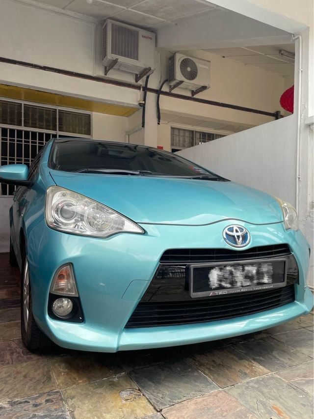 Direct Owner Toyota Prius C, Cars, Cars for Sale on Carousell