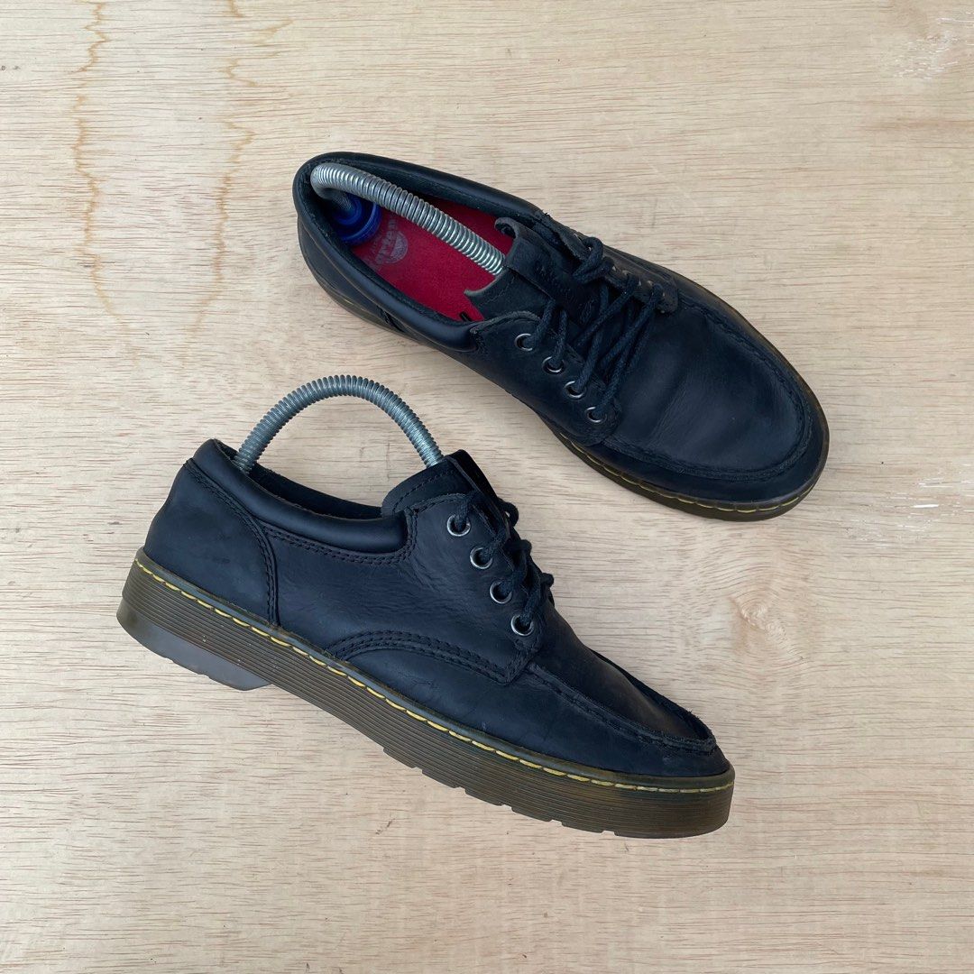 Wilmot low hot sale dr martens