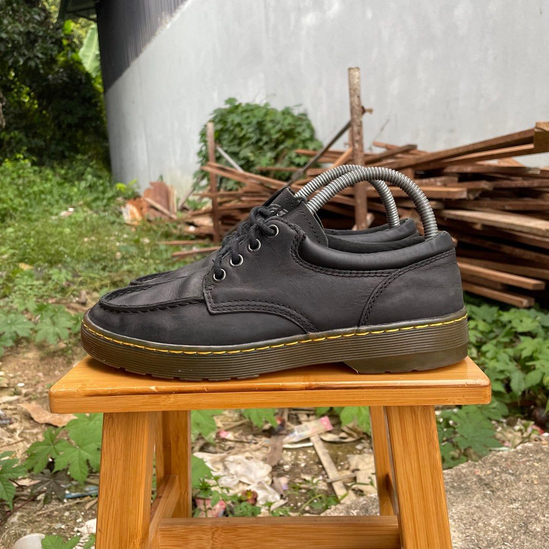 Wilmot low dr martens store