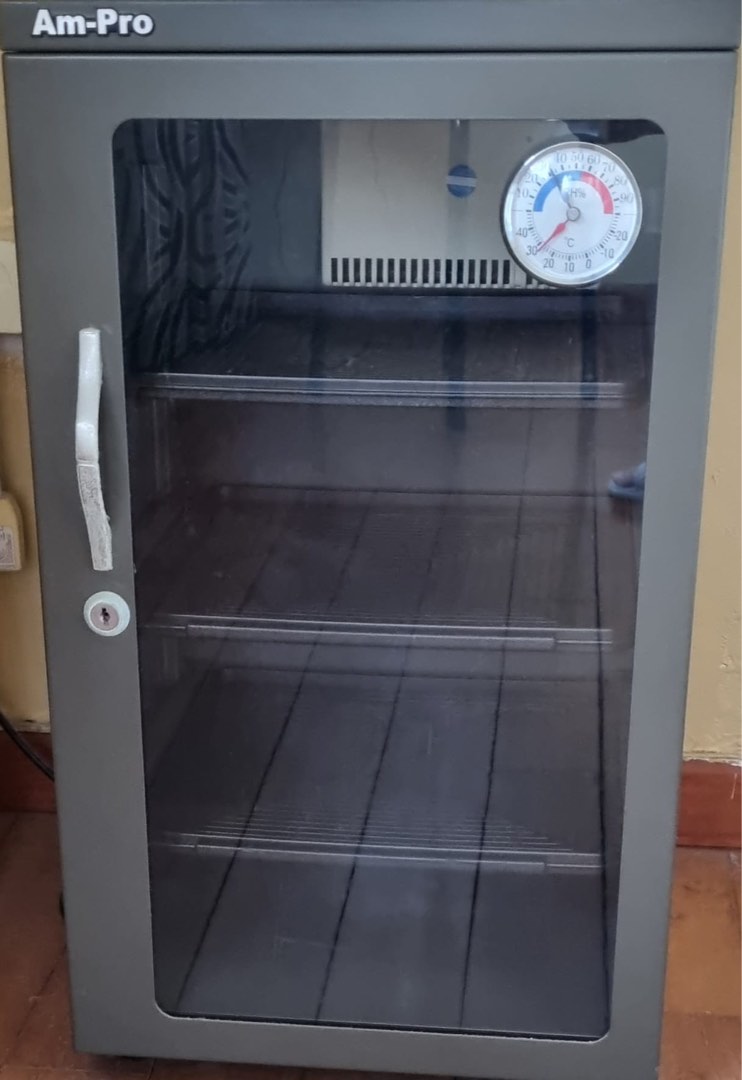 Dry Box (for camera etc), Photography, Photography Accessories, Dry