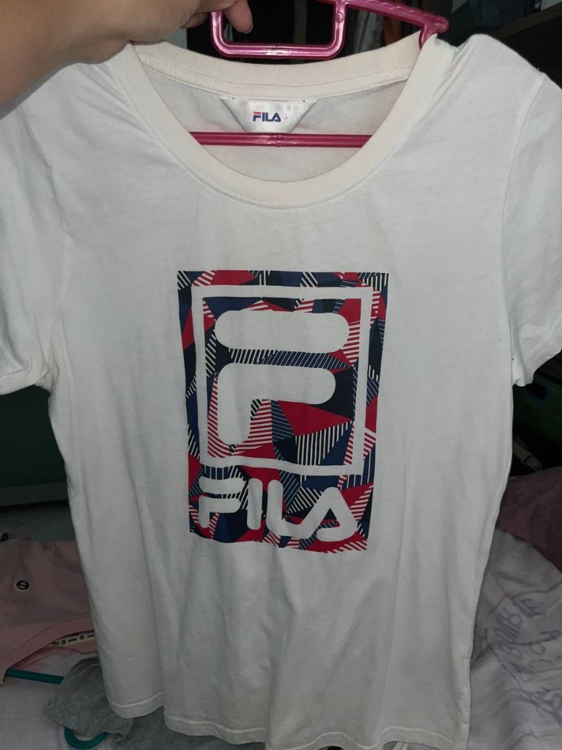 Red and white fila shirt outlet