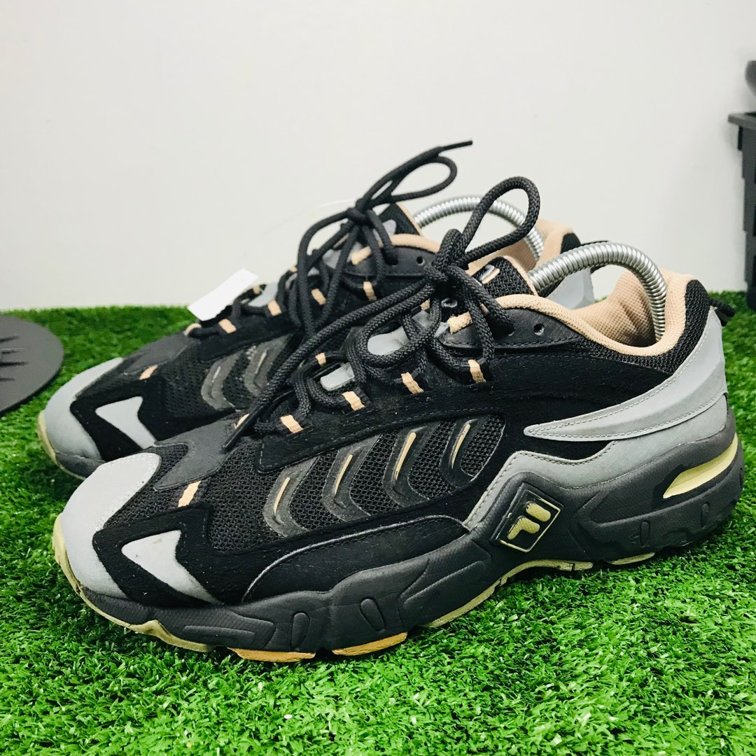 Used fila shoes store