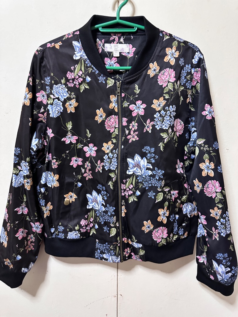 Floral Bomber Jacket, Women's Fashion, Coats, Jackets and Outerwear on Carousell