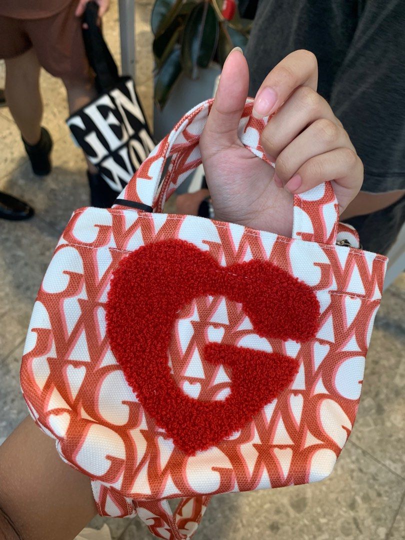 Gentlewoman Limited edition microbag (Category: Luxury Bags & Wallets) located in Muntinlupa City. Submitted by layalaea (Listing ID 1260437114, Image 2). Description: - cheaper than other resellers ! - used once - comes with the strap.