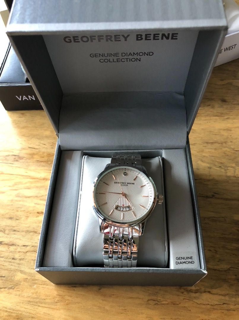 Geoffrey beene sale watches diamond collection