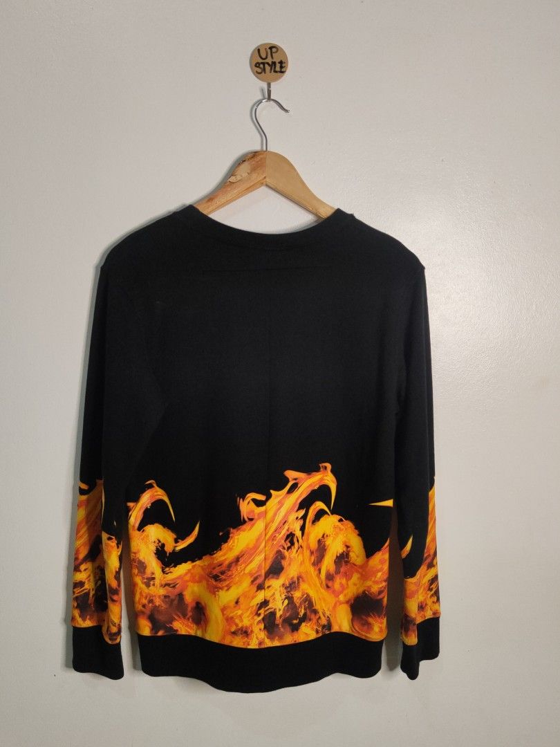 Givenchy best sale flame sweater