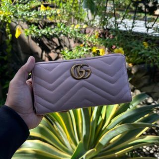 GG Marmont zip around wallet