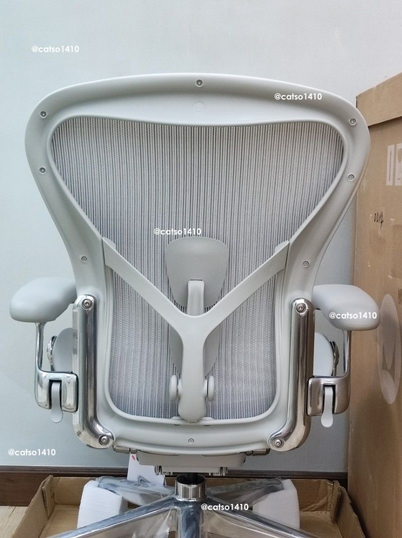 Aeron Mineral/Polished Aluminium Office Chair