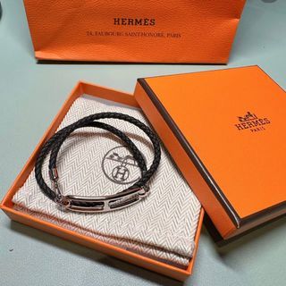 Hermes CLIC HH SO BLACK BRACELET 手鐲, 名牌, 飾物及配件- Carousell