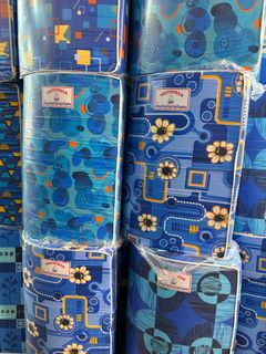 Brand new cheaper mattress 2/3/4 inches single size sponge /Foam mattress with free delivery in same days . Collection item 2