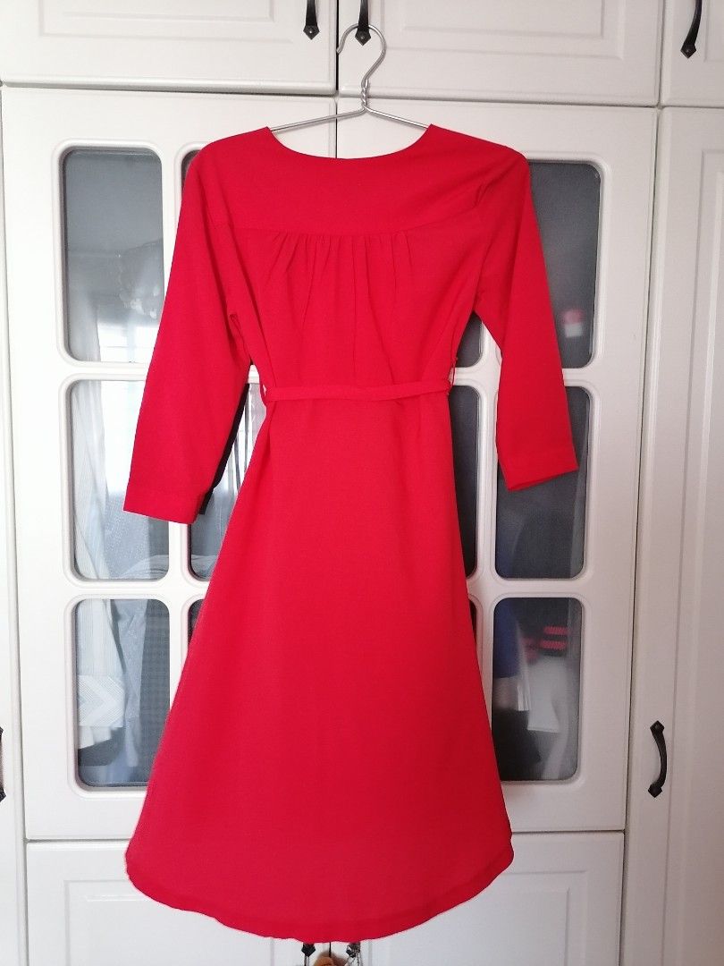 H&M Red A-line Flare Dress with Surplice Front & Notch Neck / Faux Wrap  Dress with Matching Sash in Three Quarter Sleeves, Women's Fashion, Dresses  & Sets, Dresses on Carousell