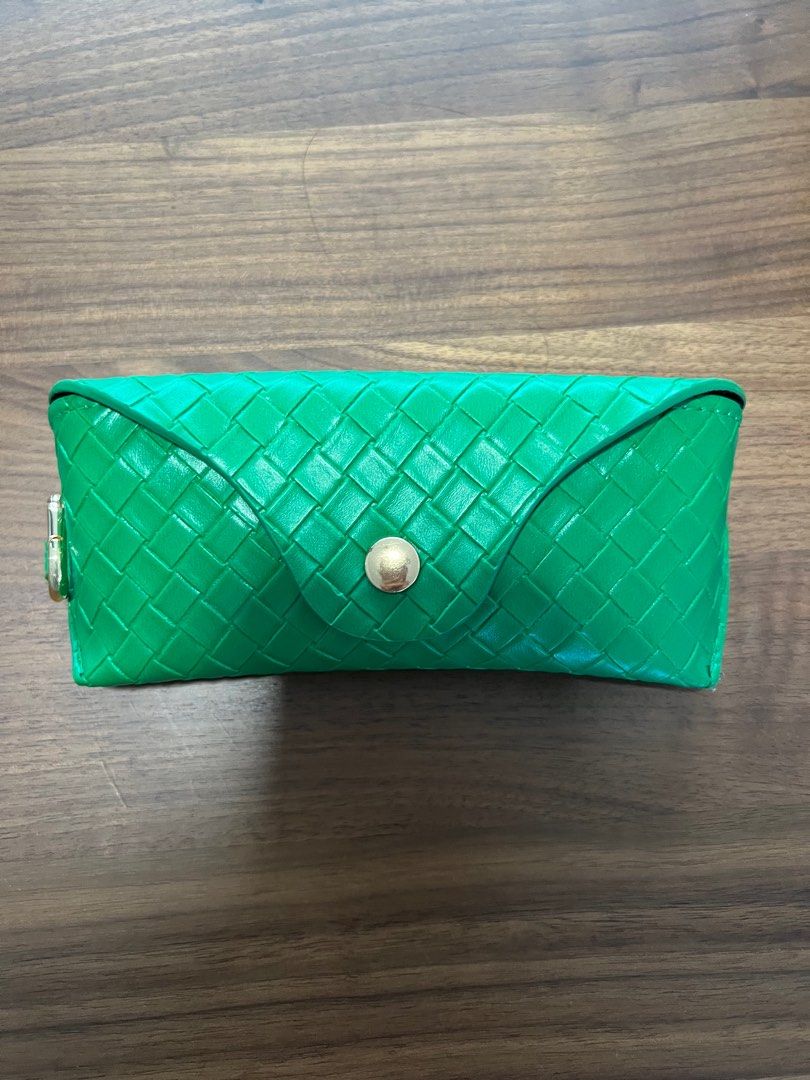 H&m sunglasses case sales