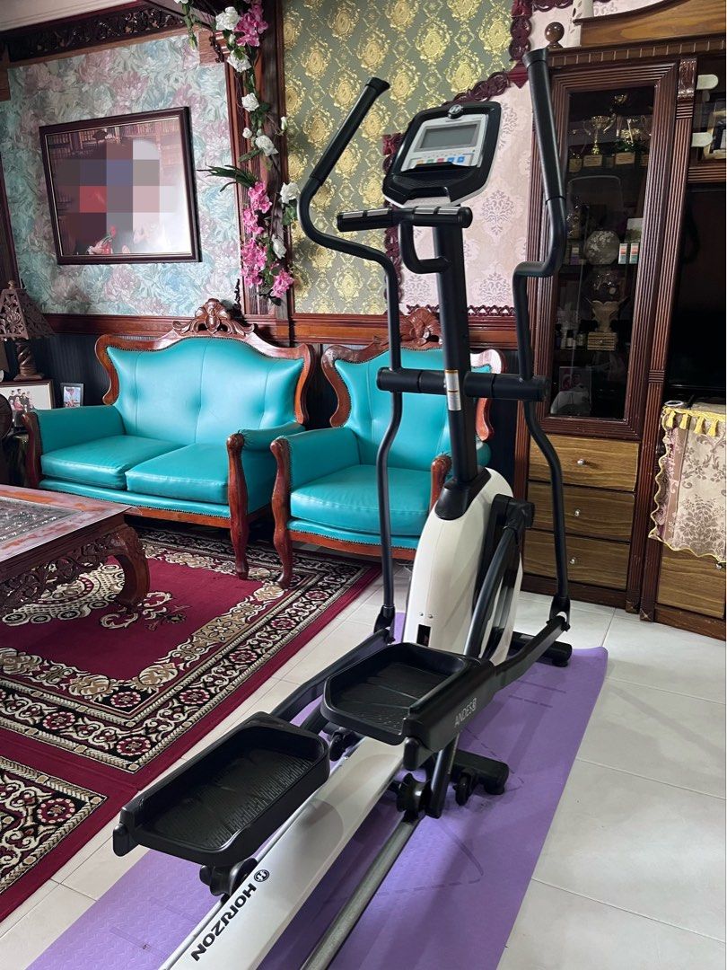 Horizon Andes 3 Elliptical Machine Delivery included Sports