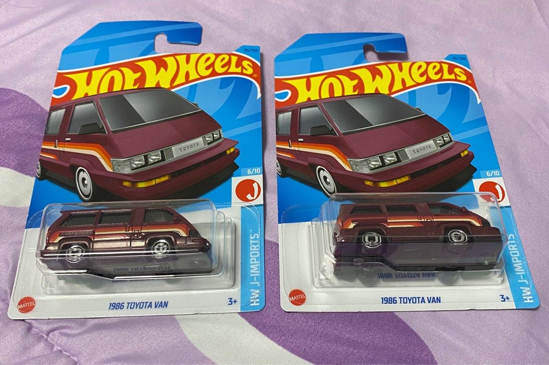 Maroon van store