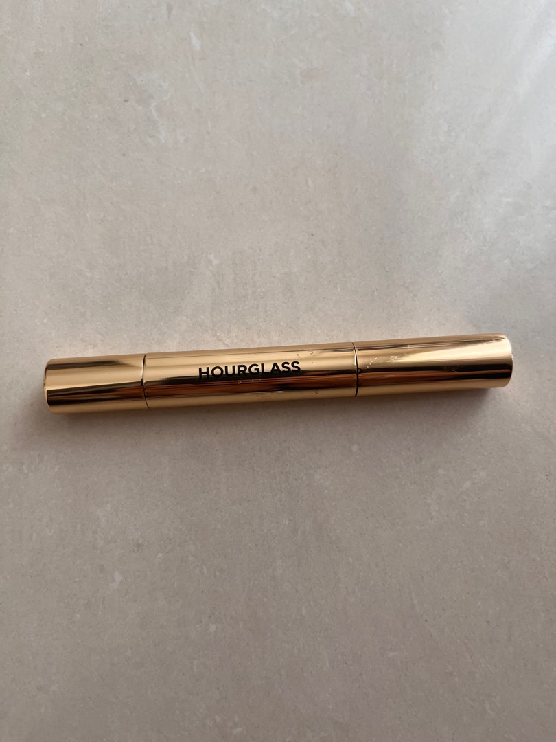 Hourglass PHANTOM VOLUMIZING GLOSSY BALM trace, 美容＆個人護理, 健康及美容 皮膚護理