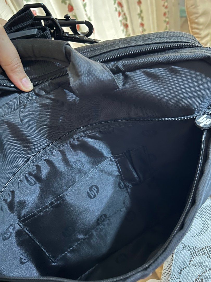 HP Laptop bag (Category: Laptop Bags & Sleeves) located in Antipolo. Submitted by sirifleur (Listing ID 1260327633, Image 3). Description: .