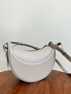 （分類：）位於 。 由 2handthingy 提交（商品編號 1260359217，圖片 1）。簡介： 。