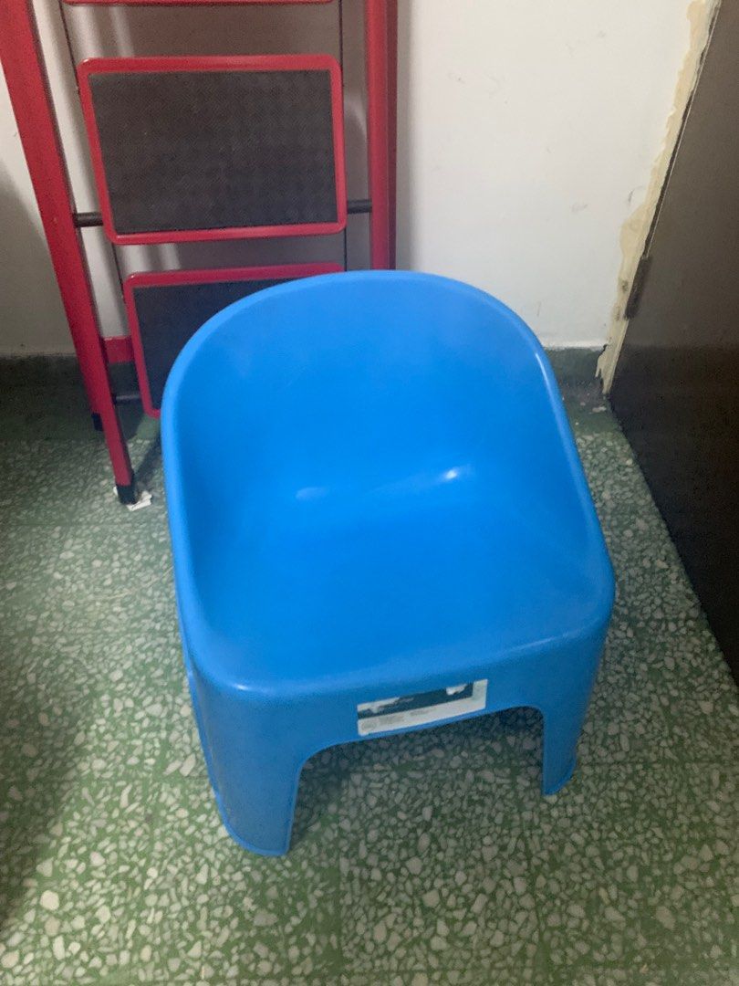 Junior chair kerusi kanak, Furniture & Home Living, Furniture, Chairs