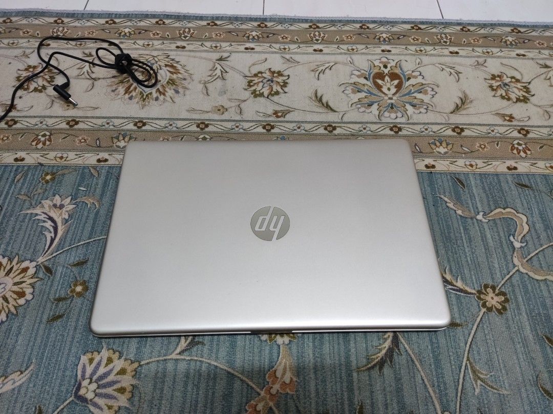 Laptop HP Ryzen 5 4500U 2.38ghz AMD Vega 8 On par i5 11gen