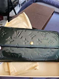 Buy LOUIS VUITTON Portefeuille Braza Taiga Lama M30298 Long Wallet Taiga  Lama Antarctica / 083529 [Used] from Japan - Buy authentic Plus exclusive  items from Japan