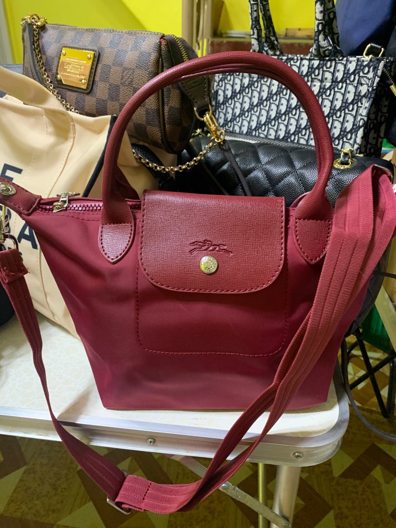 Longchamp ykk zip ukay source & medium size, Women's Fashion, Bags