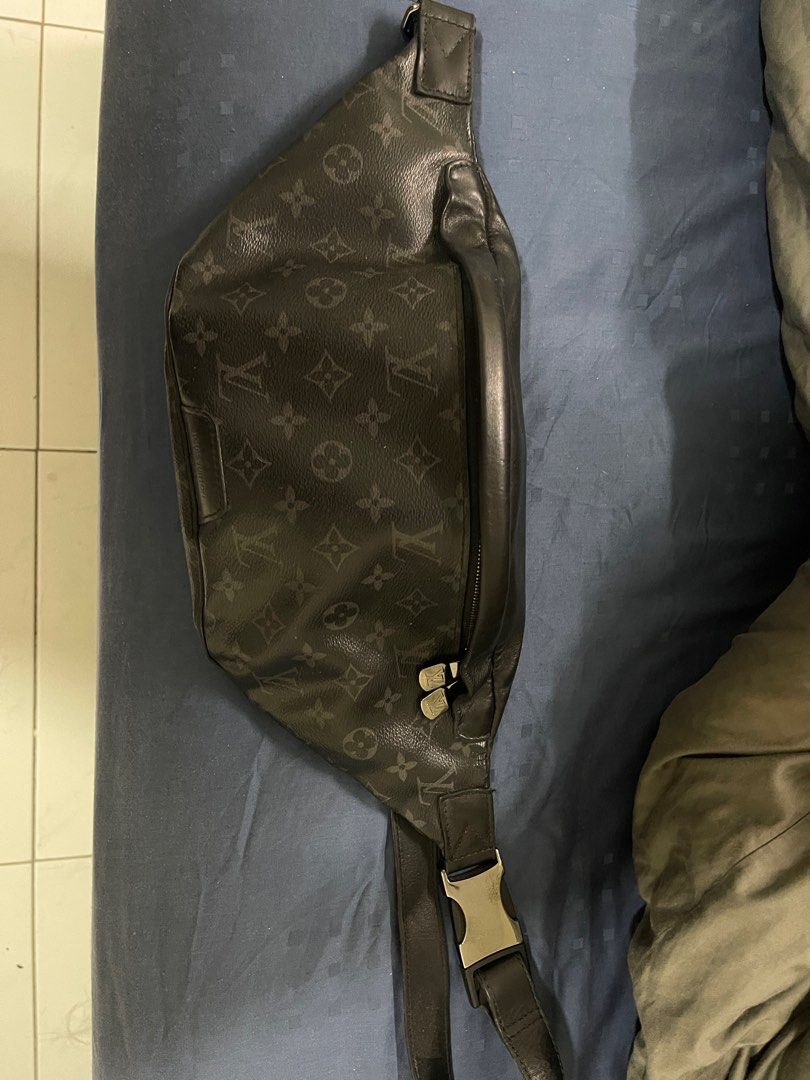 Lv bumbag men on sale