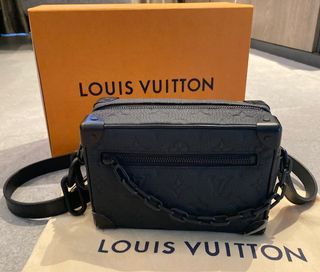 Soft trunk mini leather bag Louis Vuitton Blue in Leather - 36212946