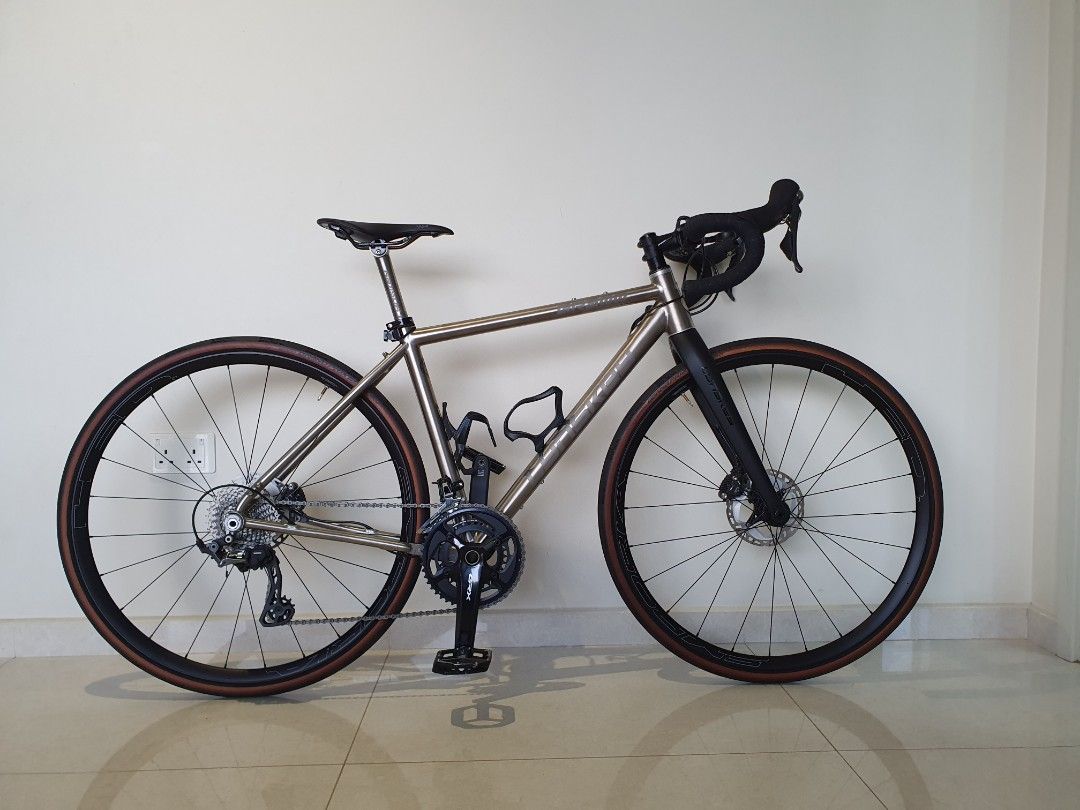 Gr300 gravel bike 2025