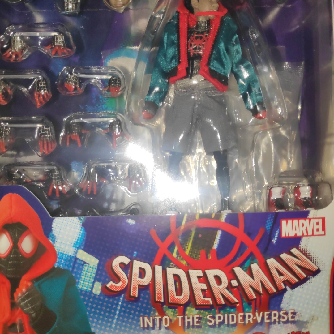Spider man into the spider verse mafex hotsell