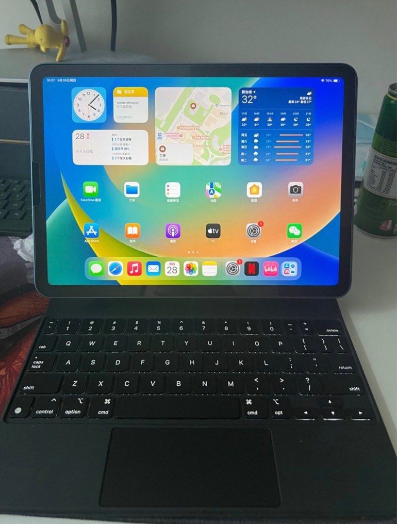 Magic Keyboard for iPad Air (5th generation), Computers & Tech, Parts