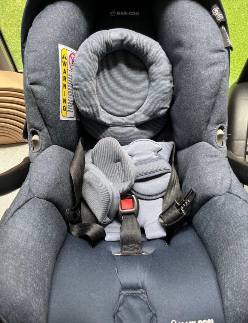 Maxi Cosi Mico 30 infant Car seat with Base, Babies & Kids, Going Out