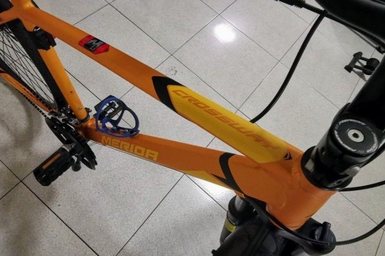 Merida crossway 20 deals d price