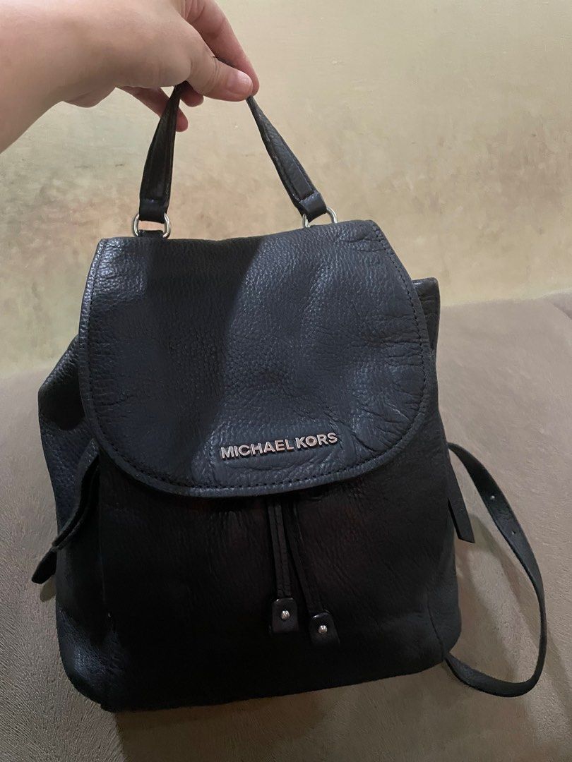 Michael Kors riley Backpack Barang Mewah Tas Dompet di Carousell