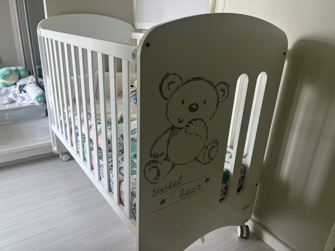 Micuna baby cot hot sale