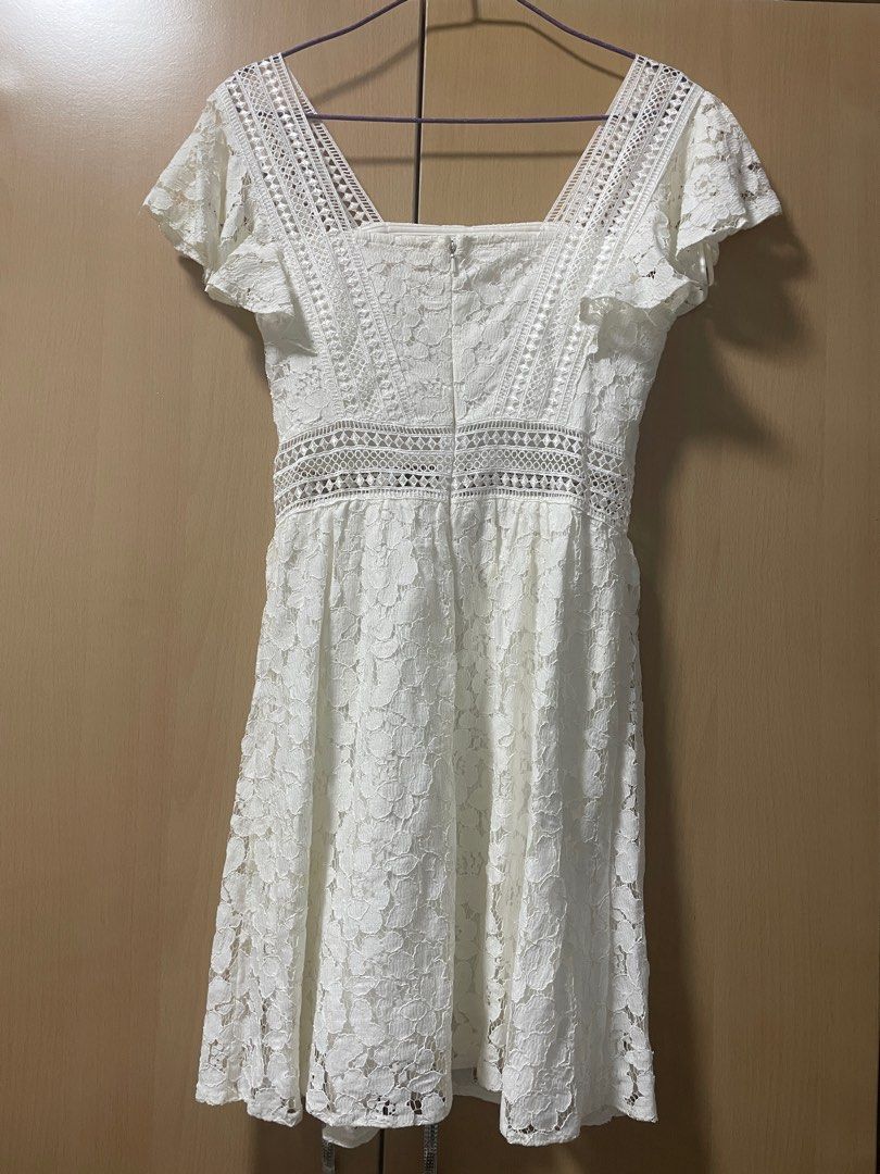 chinese dress ladies Mélisande white lace tiered maxi dress