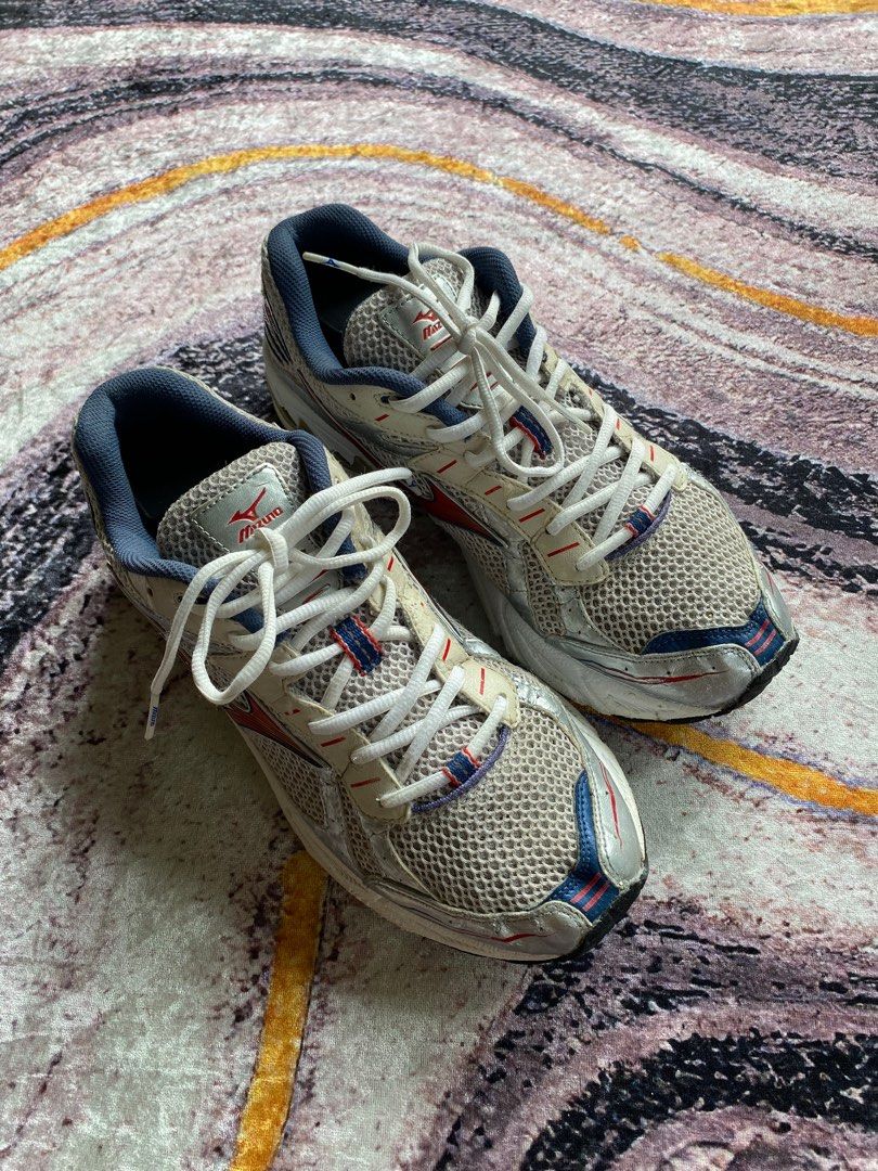 Mizuno wave mustang shop 6 running shoes