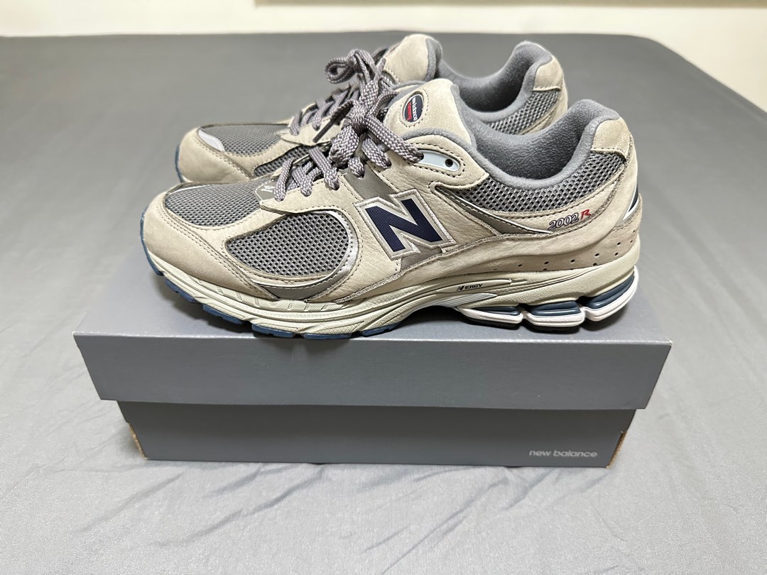 New Balance ML2002RA, 他的時尚, 鞋, 休閒鞋在旋轉拍賣