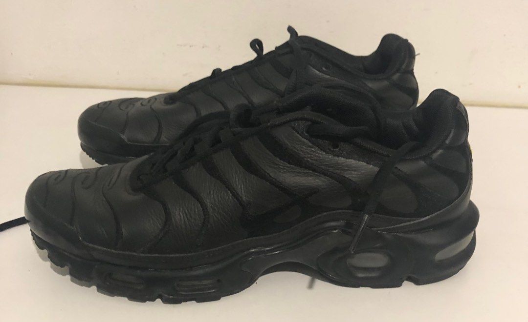 All shop black tn's