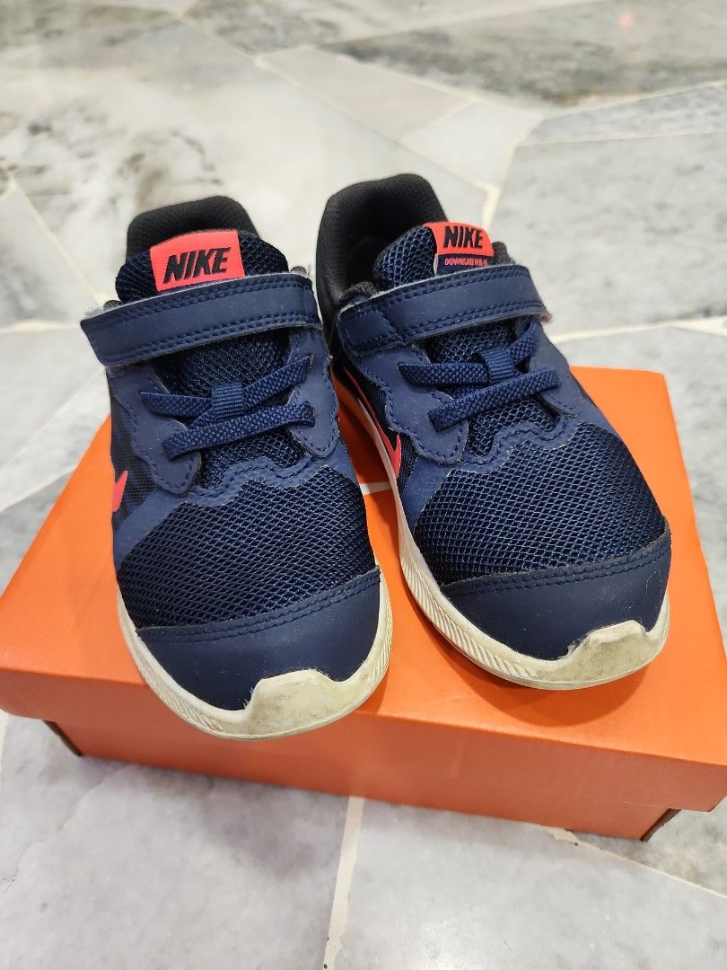 Nike downshifter on sale 8 size 2