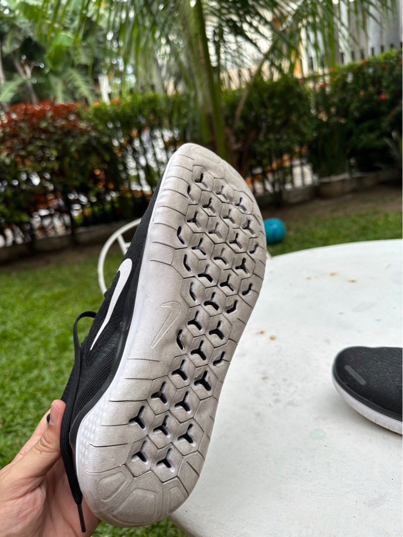 NIKE FREE RN SIZE 9 Men s Men s Fashion Footwear Sneakers on