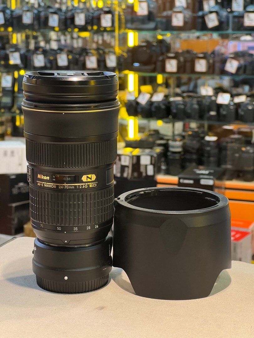 ★極上品★ AF-S NIKKOR 24-70mm F2.8G ED #329x ☆極上品☆ AF-S NIKKOR 24-70mm F2.8G ED #329x Amazon.co.jp: