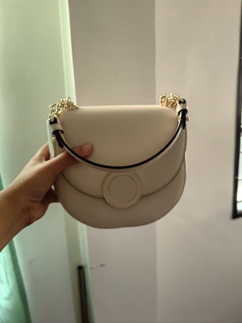 Oryany Convertible Sling (Category: Luxury Bags & Wallets) located in San Jose. Submitted by finelovedbygrace (Listing ID 1260469930, Image 3). Description: ✨✨Oryany Convertible Chain Sling ✨✨ 📢Leather Material 💘Personal bag. 1-2 times lang nagamit ❌NO ISSUE. SUPER PERFECT CONDITION ✅ Guaranteed Authentic 💰3,499.00 ✅Slightly Negotiable.